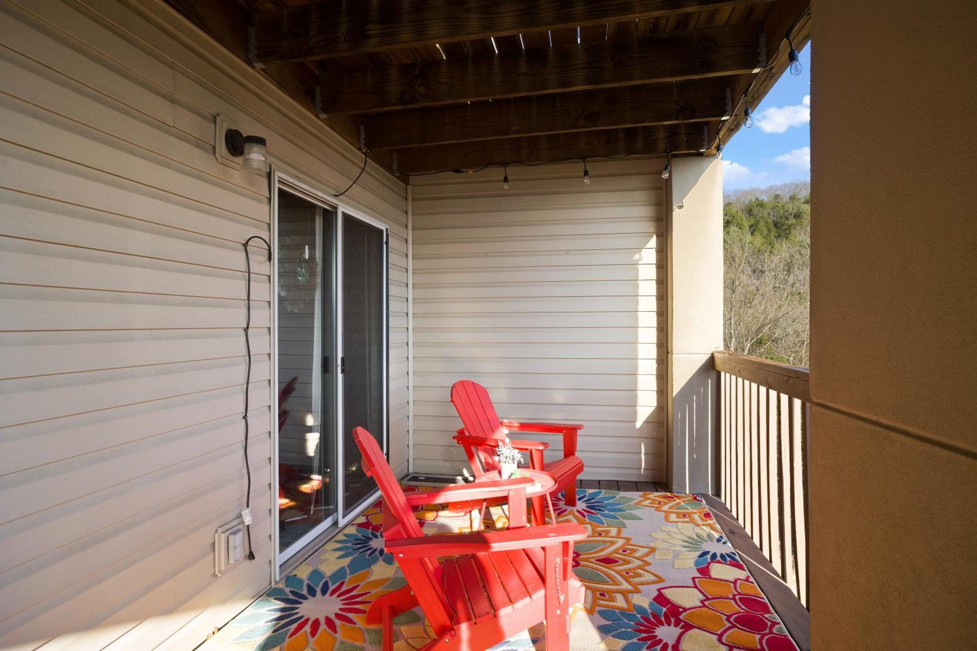 Walk-In, No Stairs Condo, Pets Welcome, 4 Mins To Silver Dollar City, 14 Mins To Ball Park Of America, Amazing Ozark Mountian Views Branson Exterior photo